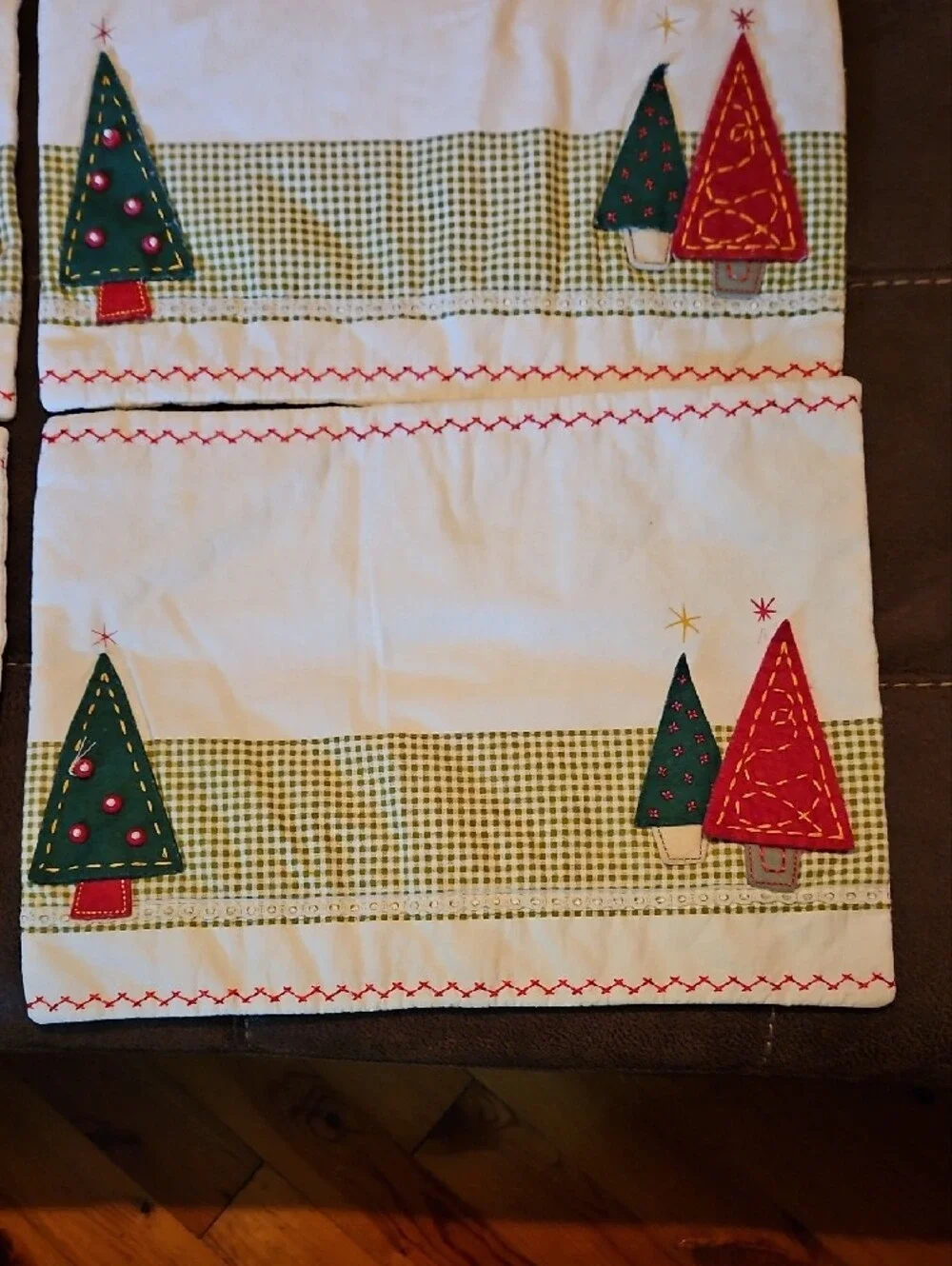Holiday Tree Placemat Set - Felt Red & Green Christmas Design